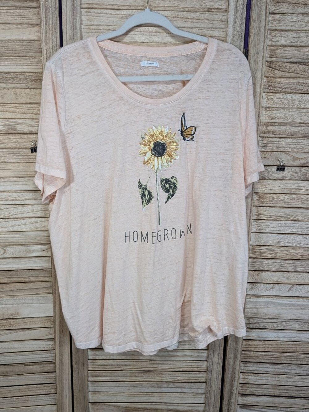 Maurices Pale Pink Sunflower & Butterfly Graphic Tee Size 3